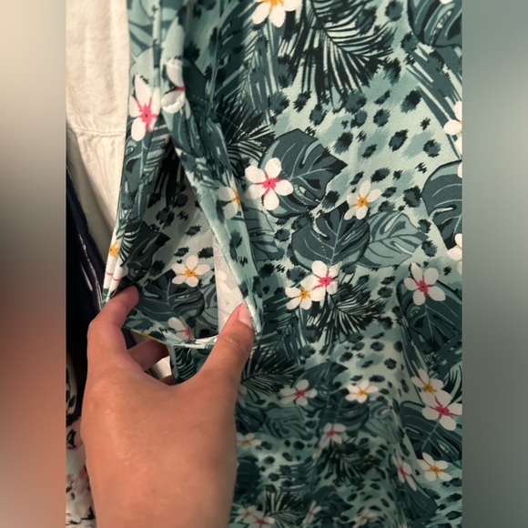 Green Leopard Floral Dress - Picture 4 of 7